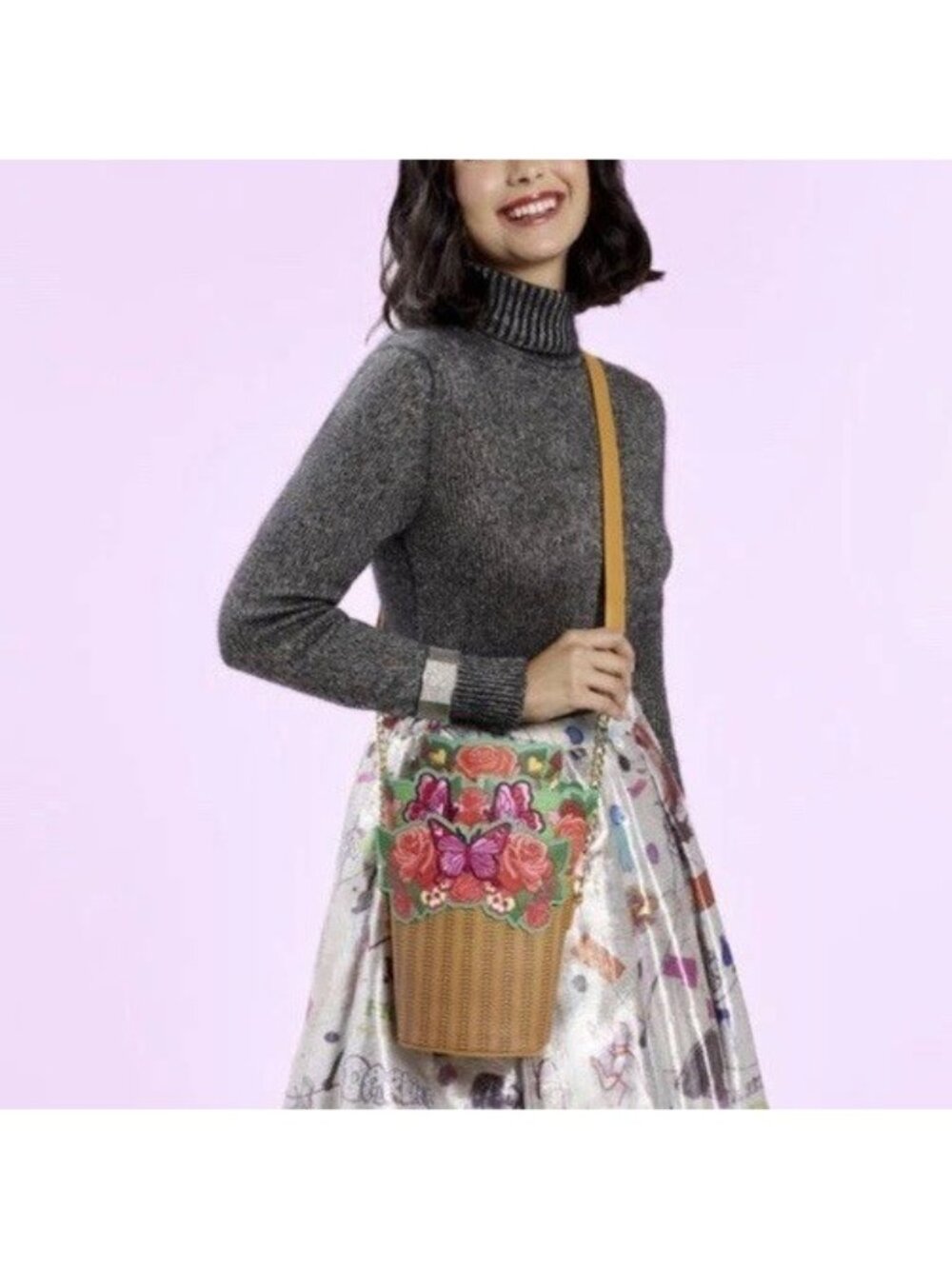 Loungefly Floral Butterfly Woven Straw Crossbody Bag, Zip, Detachable Strap - Picture 4 of 9